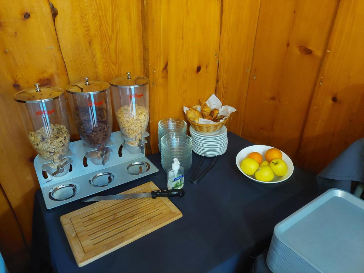 Hotel Restaurant Lancheton Saint-Julien-Mont-Denis 외부 사진