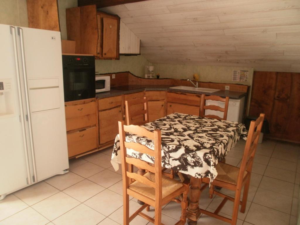 Hotel Restaurant Lancheton Saint-Julien-Mont-Denis 객실 사진