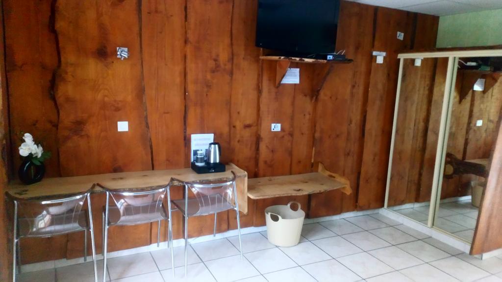 Hotel Restaurant Lancheton Saint-Julien-Mont-Denis 외부 사진
